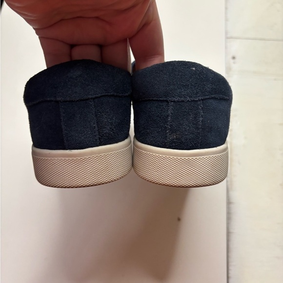 Vionic Cupsole Slip On Sneakers Size 7.5 Blue Suede Walking Shoe Comfort - Picture 3 of 5